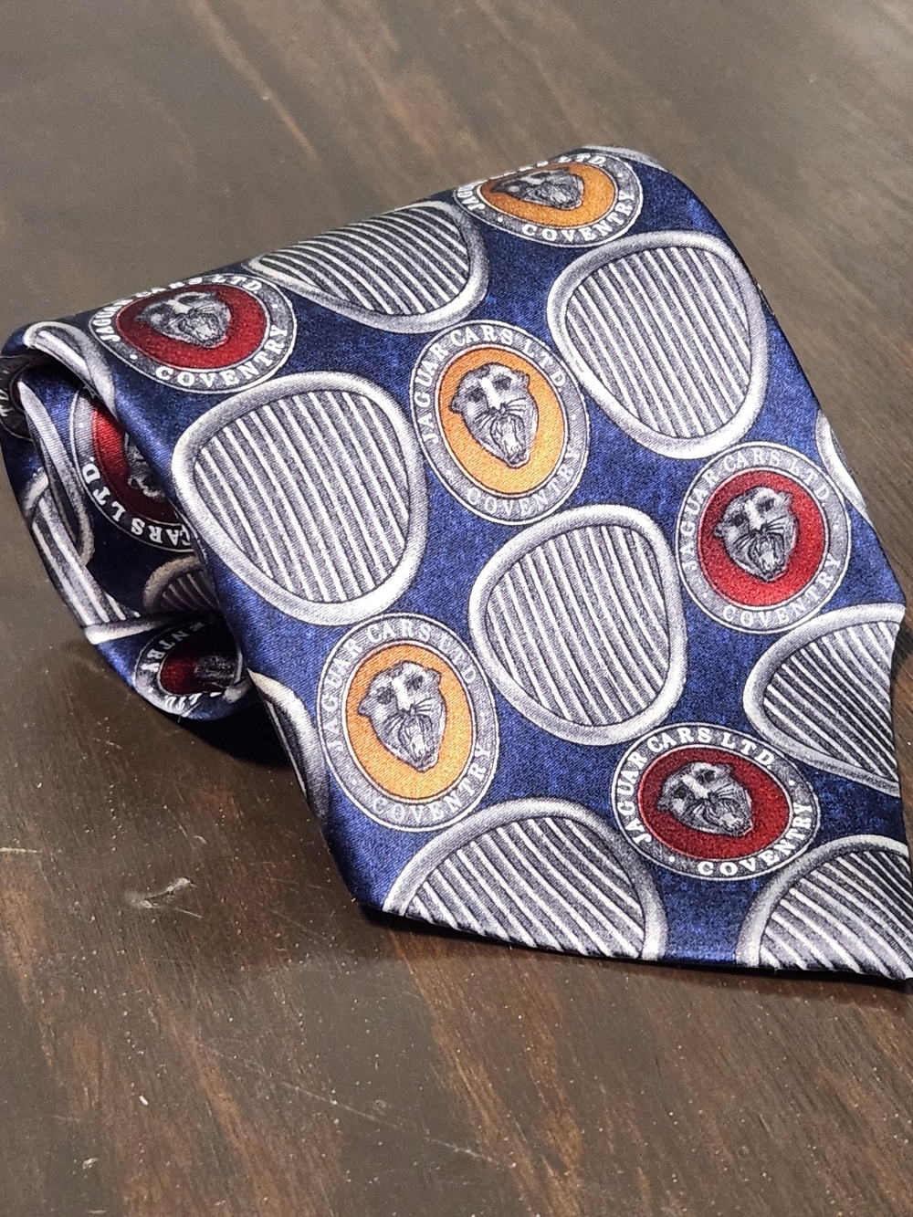 Vintage Laura Pearson for Jaguar Mens Necktie Navy Silver Made in Italy 100%Silk
